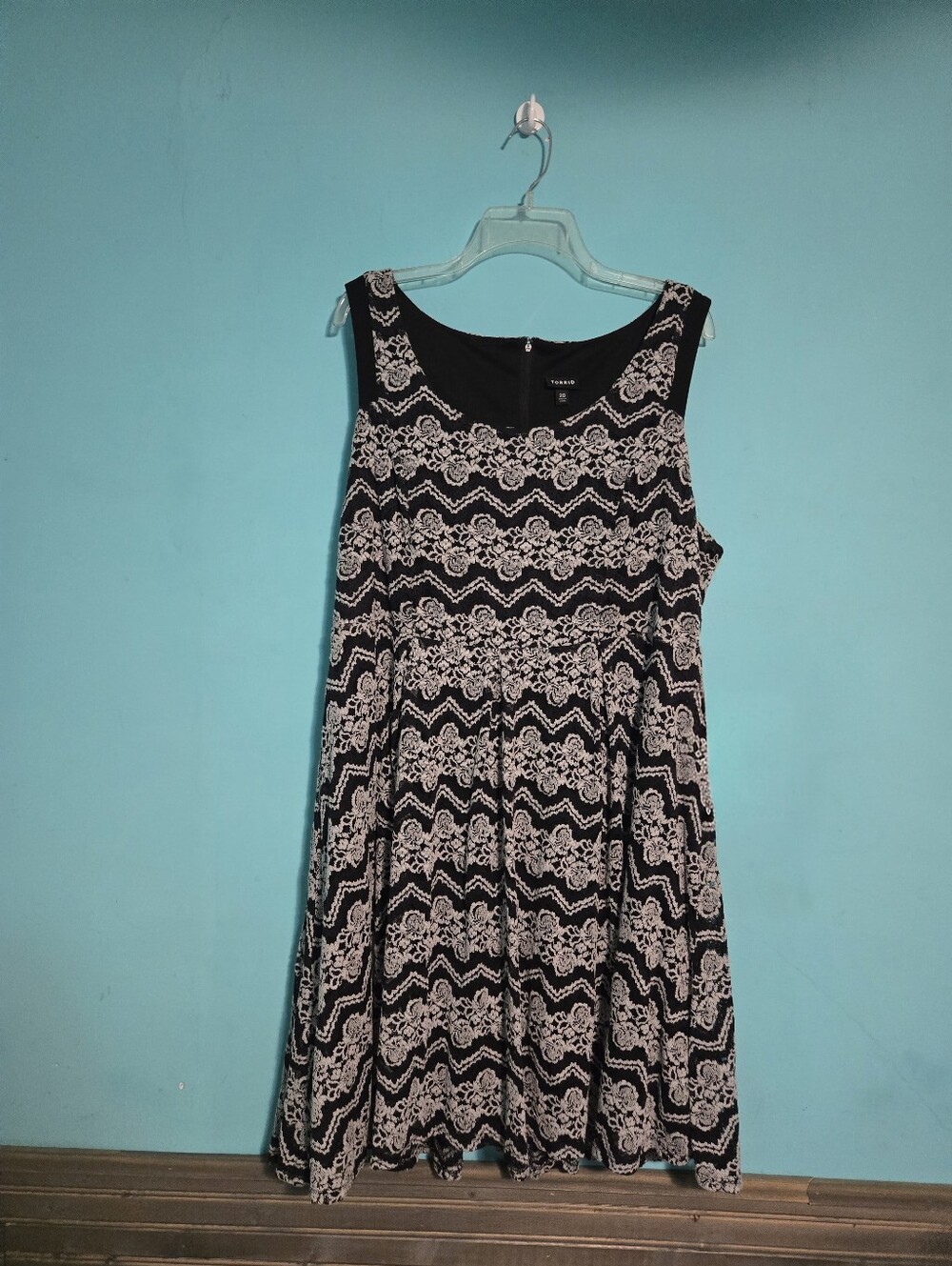 EUC Torrid Dress Size 20
